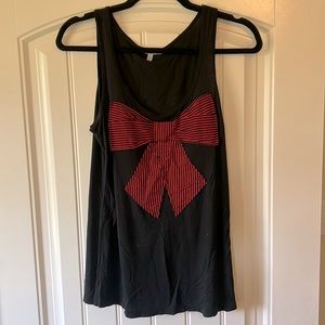 Black with big red bow tank